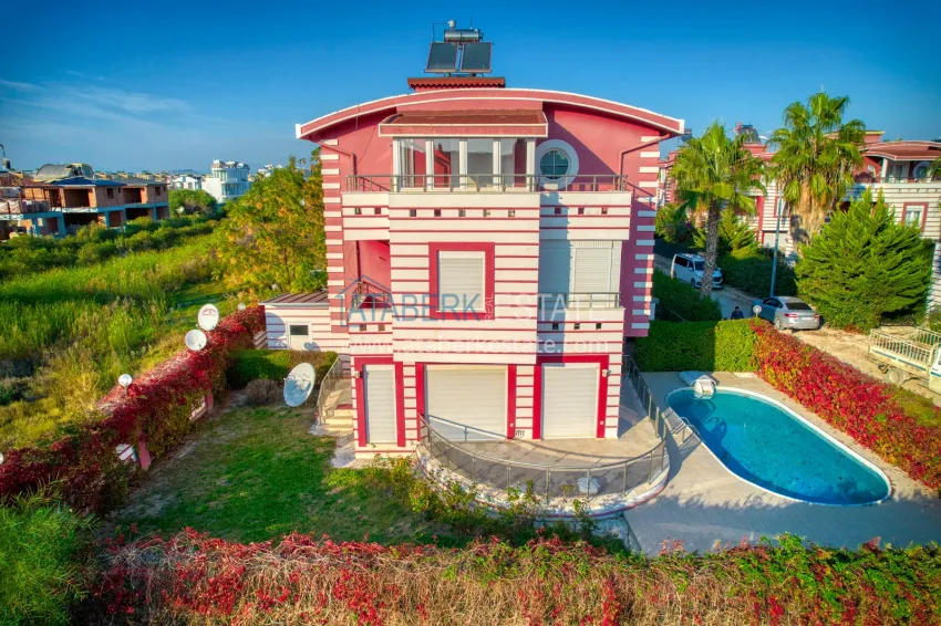 Вилла с мебелью и личным бассейном в коттеджном комплексе – Белек 2 