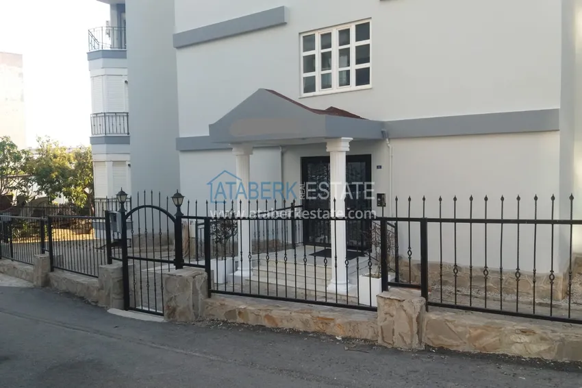 Квартира 2+1 с мебелью и видом на море в спальном районе Алании, Джикджилли  3 