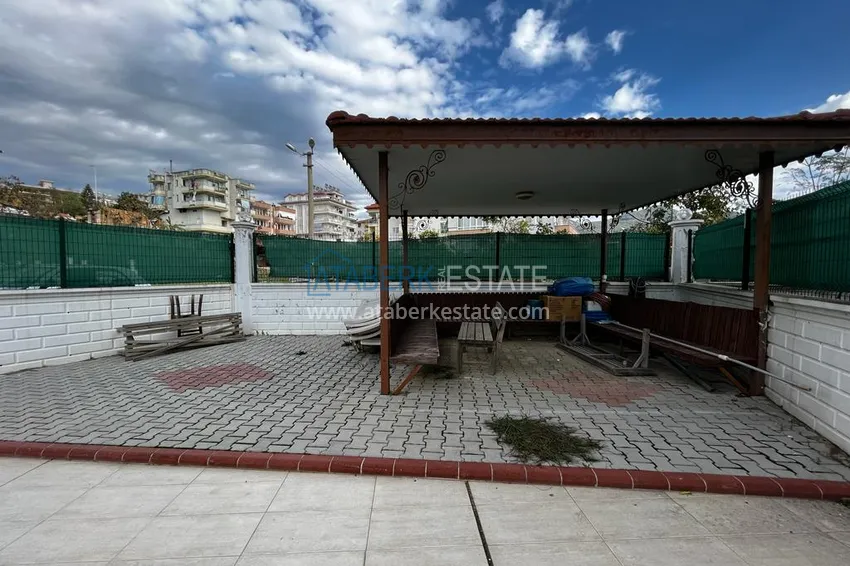 Трехкомнатная квартира после косметического ремонта в районе Оба, Алания 3 