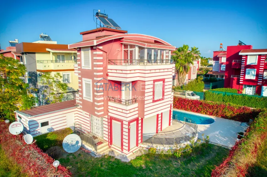 Вилла с мебелью и личным бассейном в коттеджном комплексе – Белек 3 