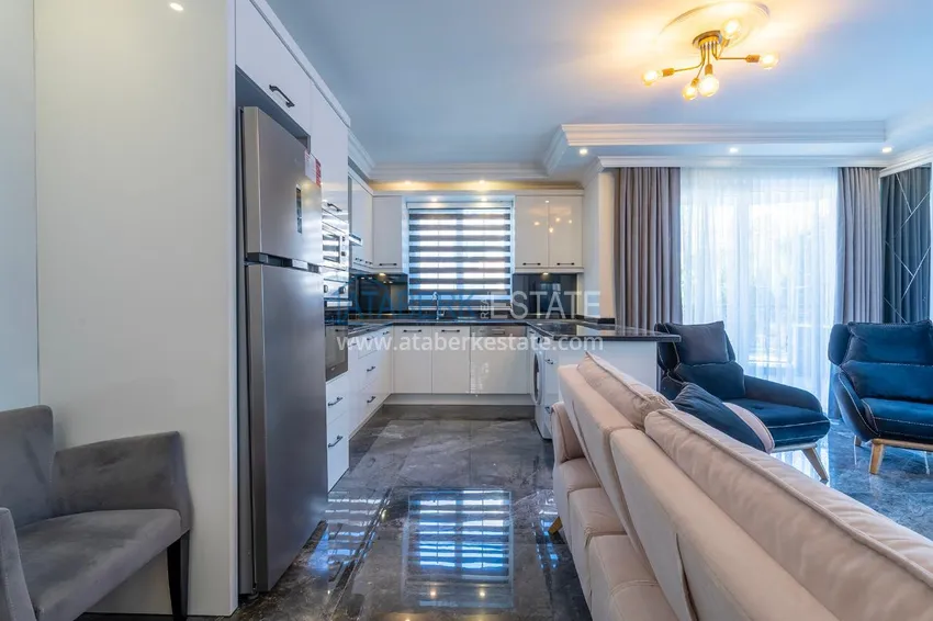 Приобрести Квартира в Оба трехкомнатная с новой мебелью в жилом комплексе 3 