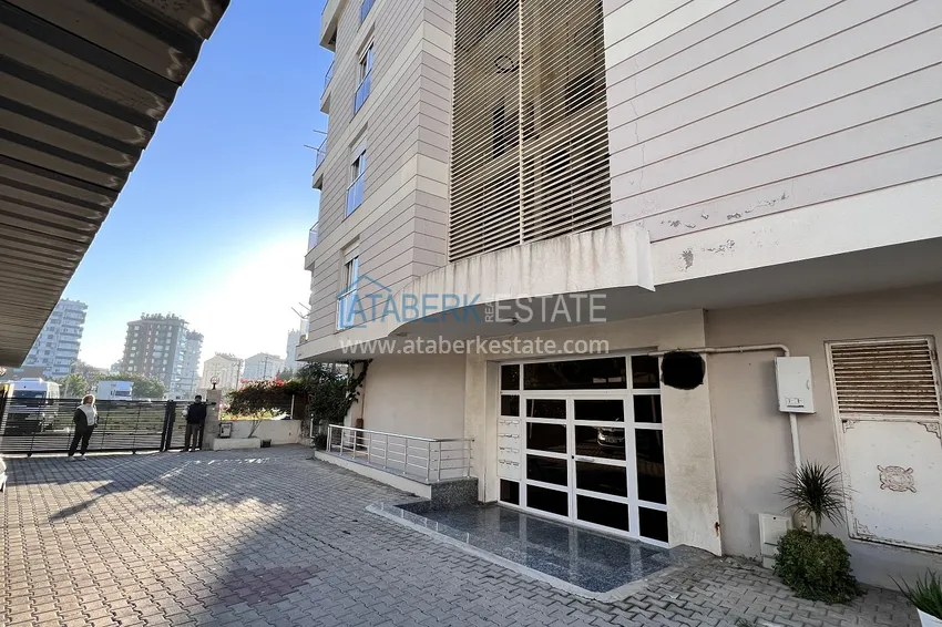 Элитная городская квартира с 3 спальнями после капитального ремонта – Анталии, Лара. Подходит для ВНЖ 4 