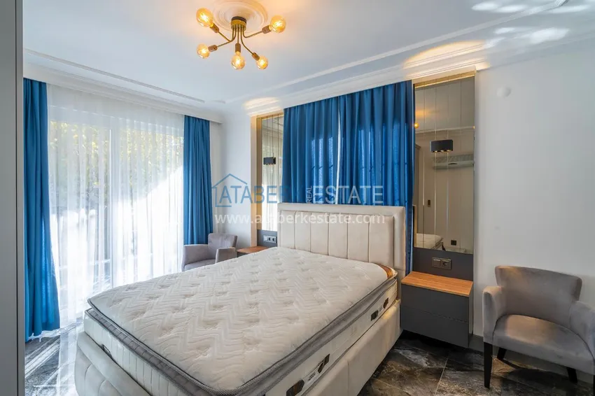 Приобрести Квартира в Оба трехкомнатная с новой мебелью в жилом комплексе 5 