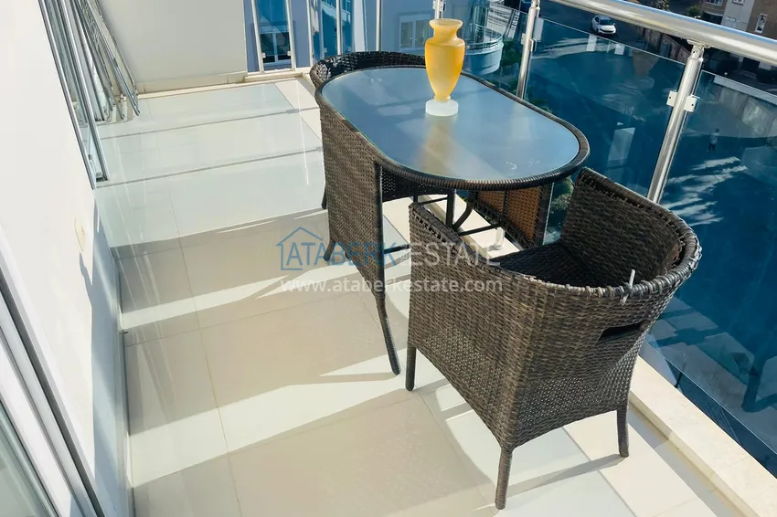 Приобрести Меблированная двухкомнатная квартира рядом с морем в Алании район Оба 11 