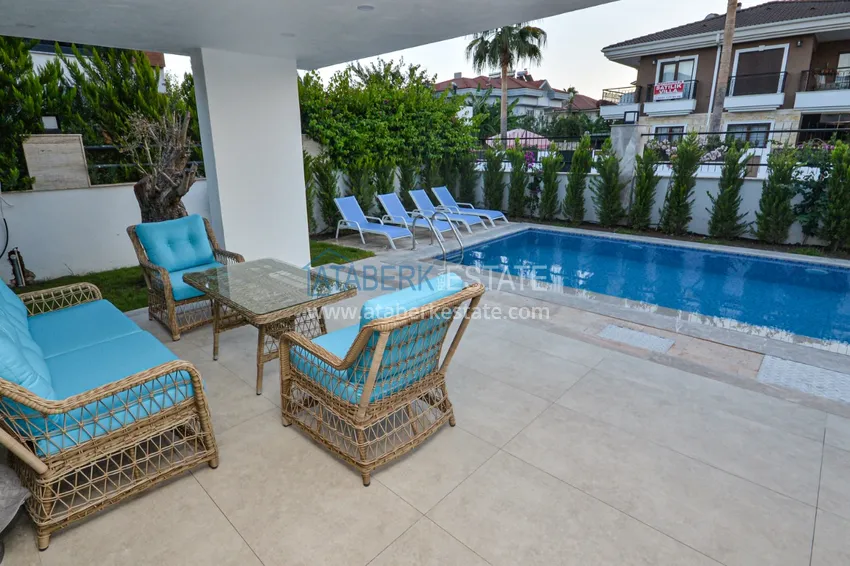 Вилла в Кемере с мебелью и частным бассейном в коттеджном комплексе 11 