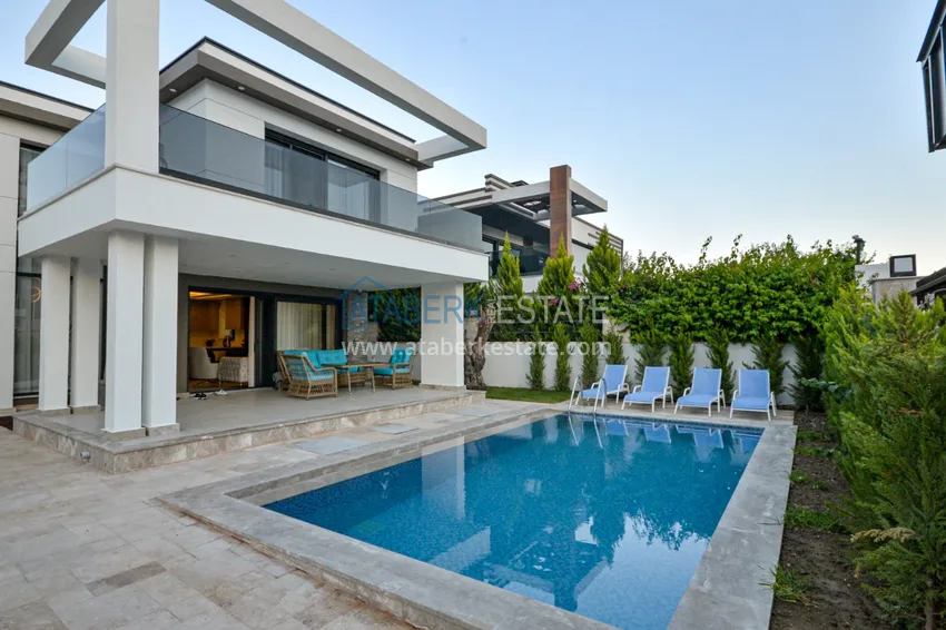 Вилла в Кемере с мебелью и частным бассейном в коттеджном комплексе 1 