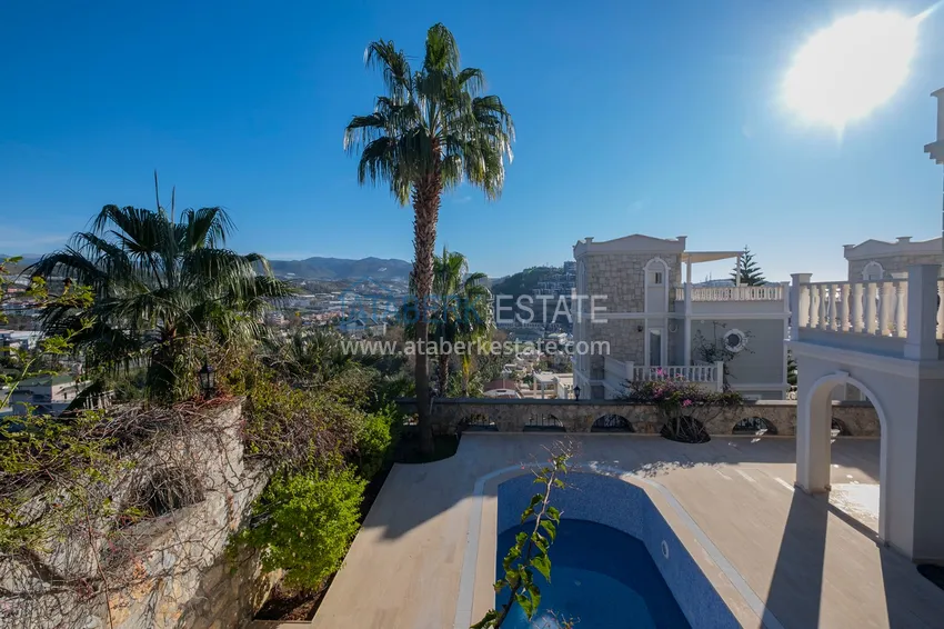 Вилла в районе Конаклы с мебелью, частным бассейном и видовыми характеристиками 1 