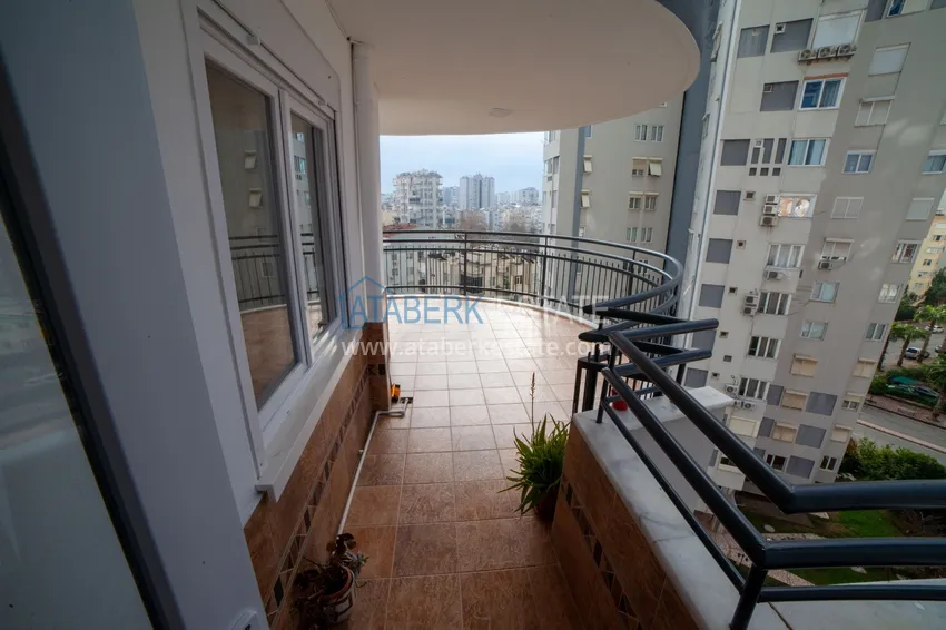 Приобрести Квартира 3+1 в Анталии, район Лара - с отдельной кухней и видом на море, подходит под гражданство 20 