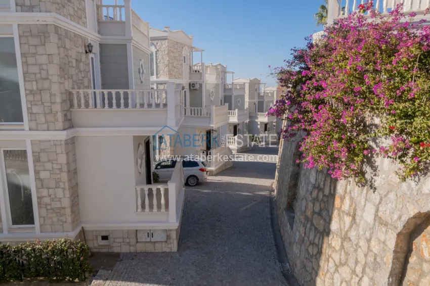 Вилла в районе Конаклы с мебелью, частным бассейном и видовыми характеристиками 2 