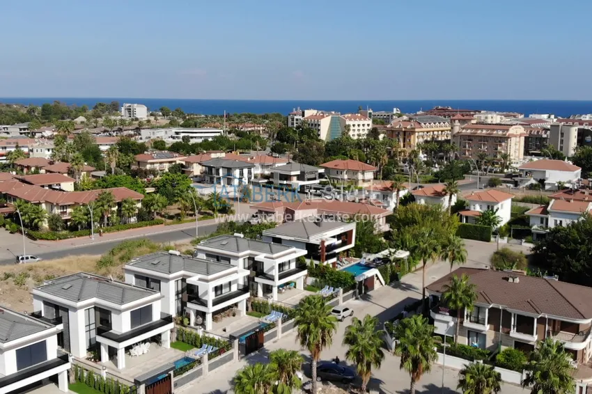 Вилла в Кемере с мебелью и частным бассейном в коттеджном комплексе 2 