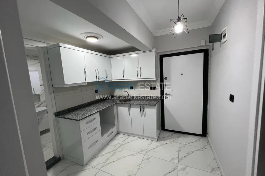 Приобрести Квартира у моря с двумя спальнями и отдельной кухней в районе Конаклы, Алания 2 