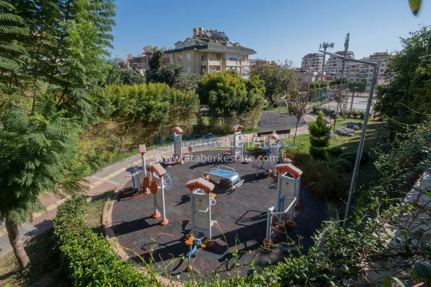 Квартира 2+1 с мебелью в центре Алании в жилом комплексе с бассейном 6 