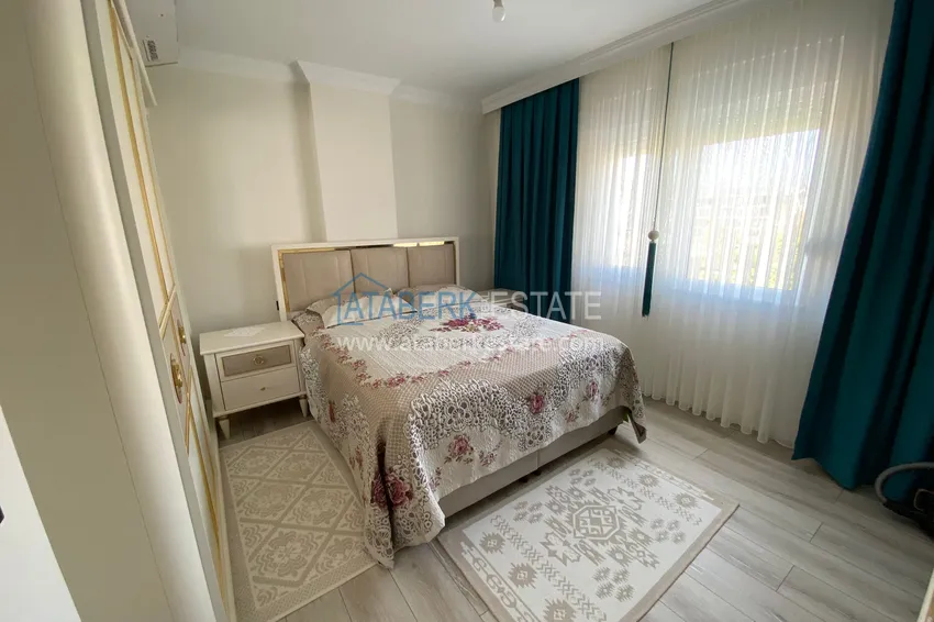 Приобрести Городская четырехкомнатная квартира с мебелью и отдельной кухней в Газипаше, Пазарджи 9 