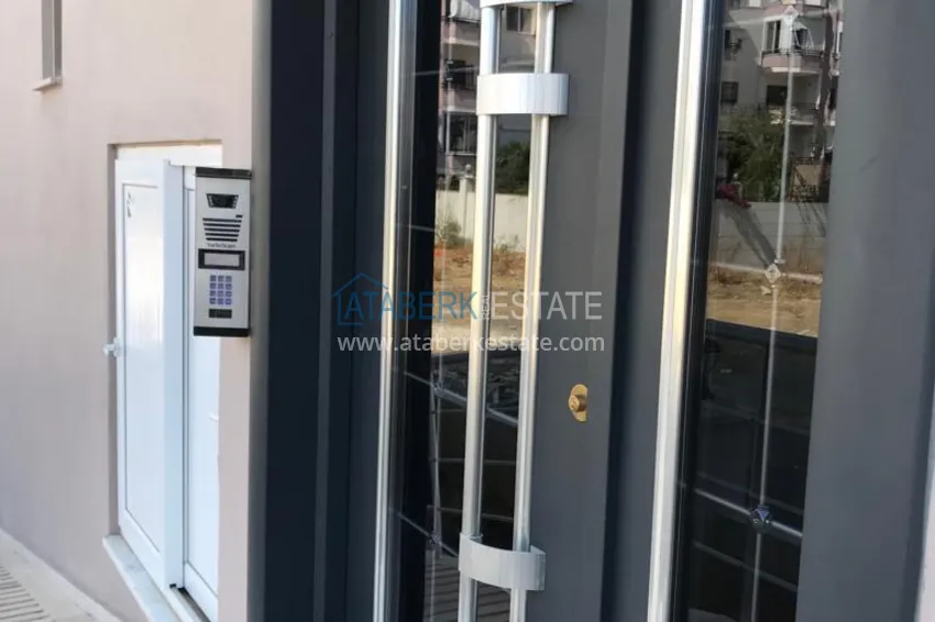 Двухкомнатная городская квартира с чистовой отделкой в Газипаше, район Пазарджи 4 