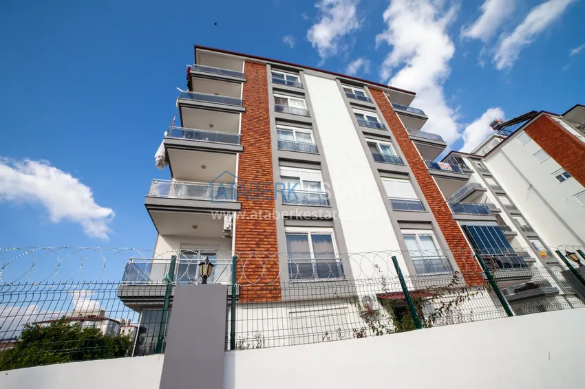 Четырехкомнатная линейная квартира в Анталии – Кепез 3 