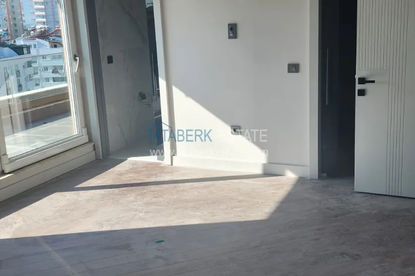 Приобрести Дуплекс 5+1 в районе Коньяалты, Унджалы – Анталия, в комплексе комфорт-класса 16 