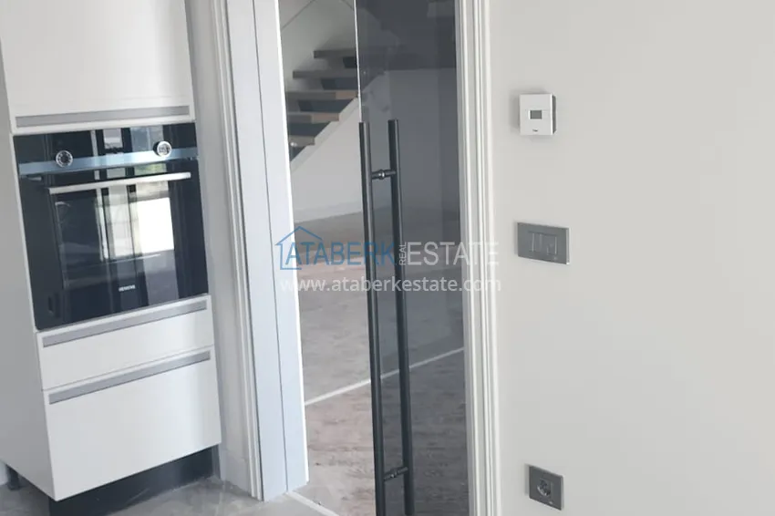 Приобрести Дуплекс 5+1 в районе Коньяалты, Унджалы – Анталия, в комплексе комфорт-класса 28 