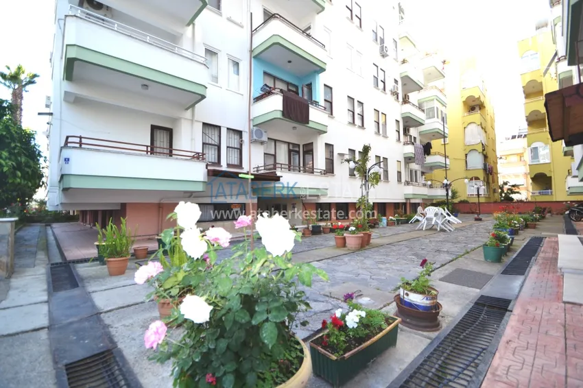 Квартира 1+1 с отдельной кухней и застеклённым балконом, Махмутлар – Алания 3 