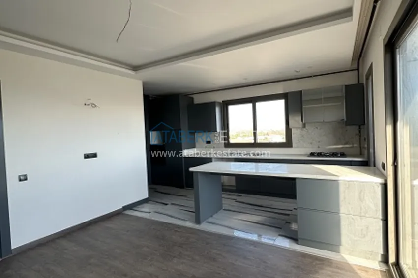 Приобрести Квартиры 4+1 с чистовой отделкой в новом жилом комплексе в районе Арпачбахшиш, Мерсин 2 