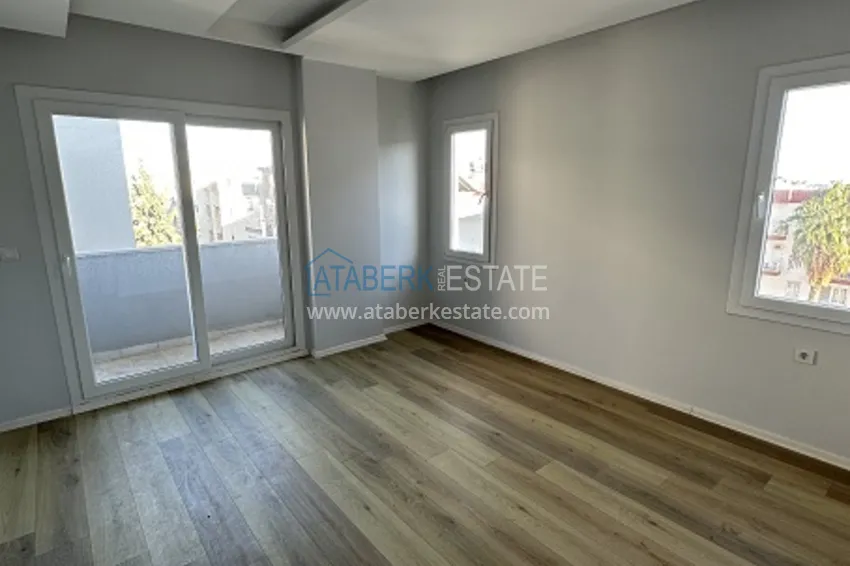 Приобрести Готовые квартиры 2+1 с чистовой отделкой в 100 м от моря, в популярном районе Эрдемли-Мерсин 3