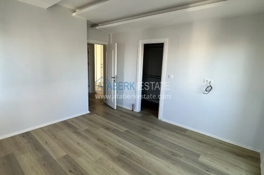 Приобрести Готовые квартиры 2+1 с чистовой отделкой в 100 м от моря, в популярном районе Эрдемли-Мерсин 4