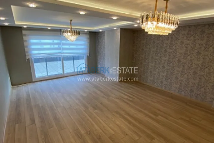 Апартаменты 4+1 с чистовой отделкой в микрорайоне Соли города Мерсин 1 