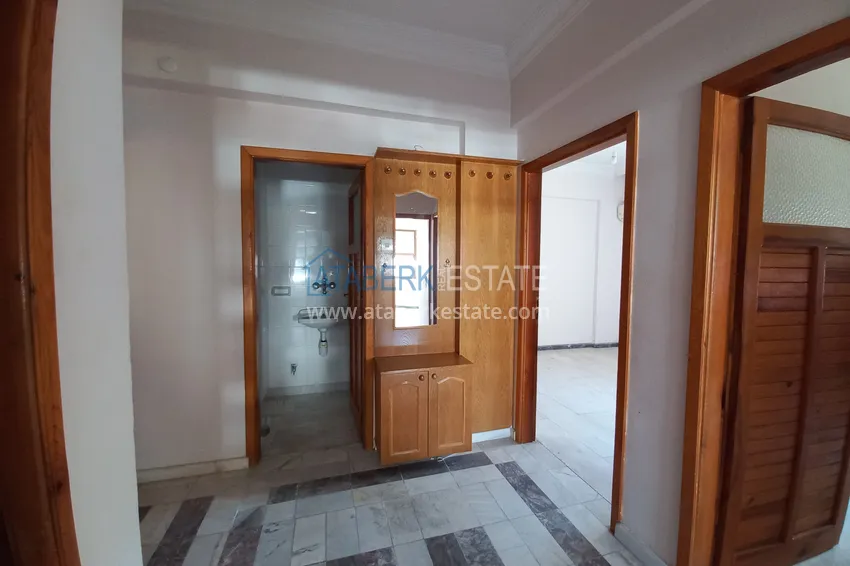 Приобрести Квартира в центре Алании с отдельной кухней и видом на горы в 150 м от пляжа Клеопатра 1 