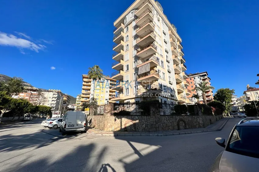 Квартира 2+1 в центре Алании меблированная с видом на море и замок 3 