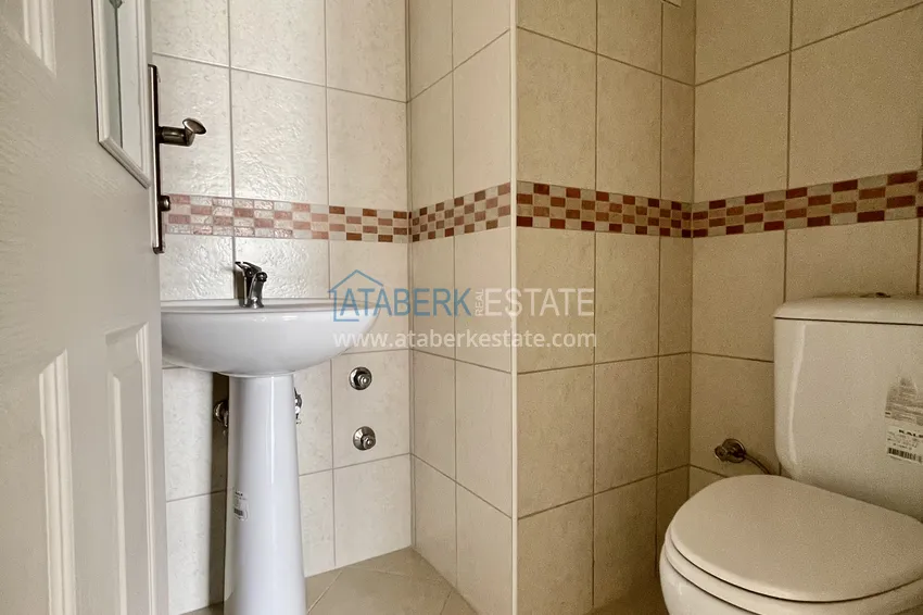 Приобрести Трехкомнатная квартира после косметического ремонта в центре Алании 10 
