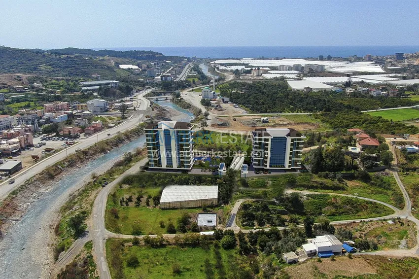 Современный жилой комплекс семейного типа на этапе строительства в Алании, район Демирташ 14 