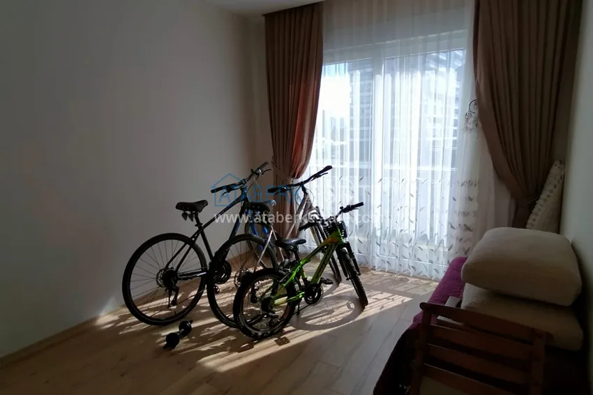 Приобрести Квартира 3+1 частично меблированная с отдельной кухней, район Махмутлар – Алания 14 