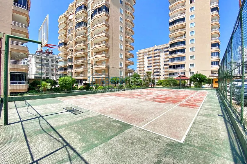 Пентхаус-дуплекс 3+1 в Махмутларе с мебелью, застекленным балконом и видом на море 19 