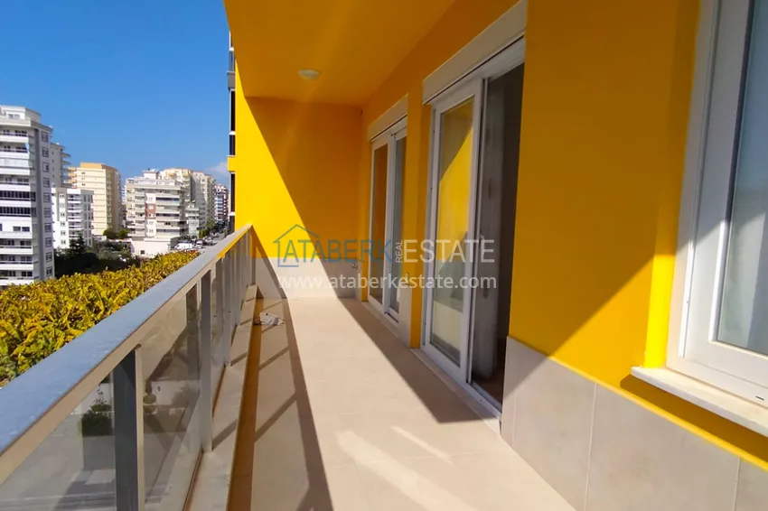 Приобрести Квартира 3+1 частично меблированная с отдельной кухней, район Махмутлар – Алания 17 