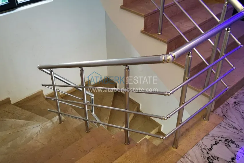 Квартира 1+1 с новой мебелью и видом на горы в Алании район Махмутлар 17 