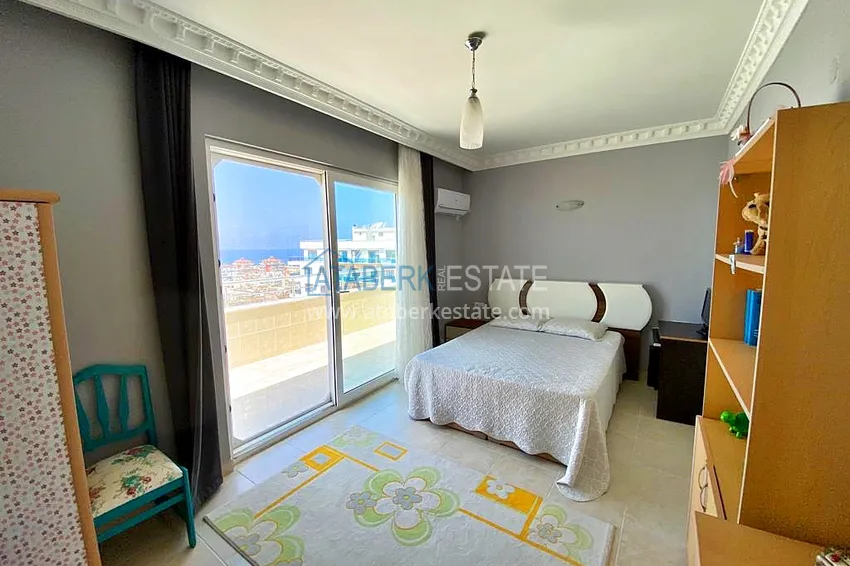 Приобрести Пентхаус-дуплекс 3+1 в Махмутларе с мебелью, застекленным балконом и видом на море 18 