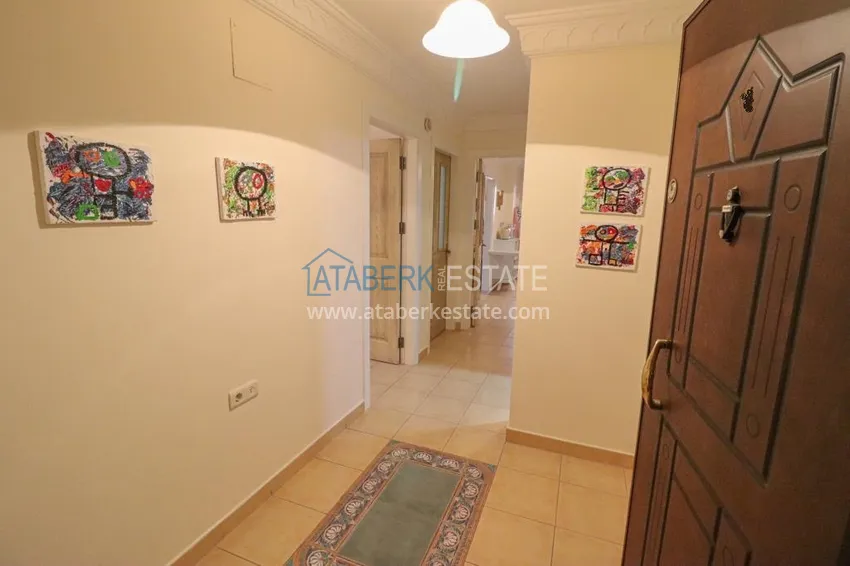 Приобрести Просторная двухкомнатная квартира с мебелью и тремя балконами – центр Алании, Дамлаташ 1 