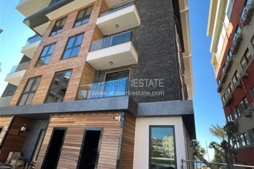 Квартира 1+1 в новом комплексе сегмента премиум на первой береговой линии в районе Оба 2 