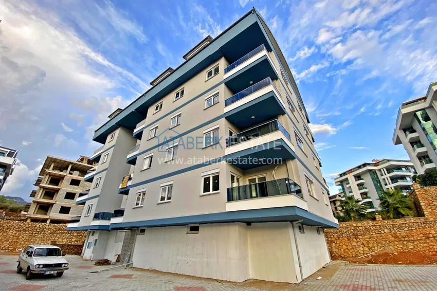 Квартира 3+1 с отдельной кухней в районе открытом для ВНЖ, Оба – Алания  1 