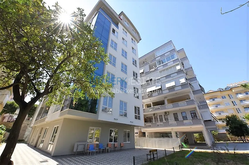Городская трёхкомнатная квартира с новой мебелью в новостройке - центр Алании  1 
