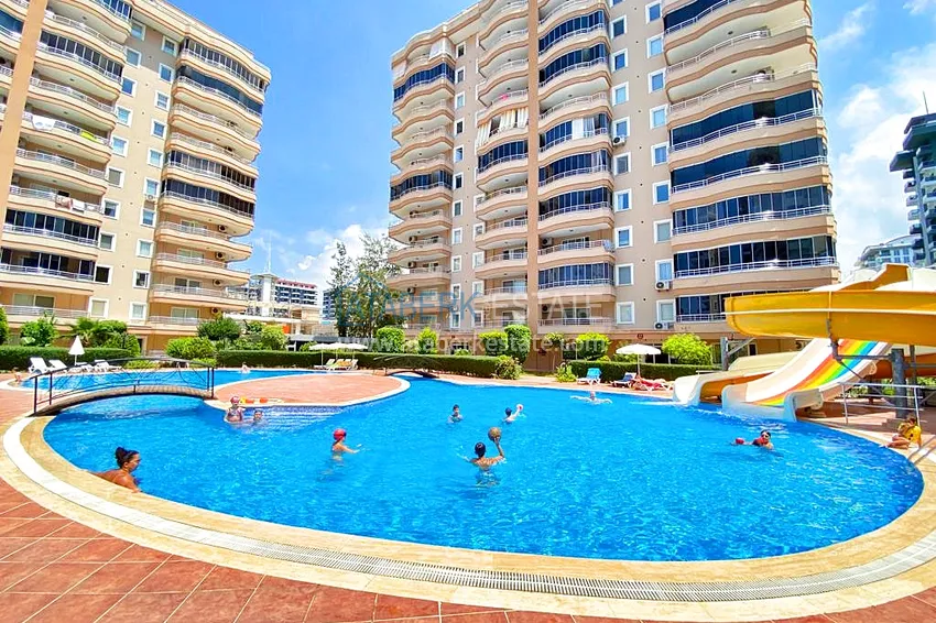 Пентхаус-дуплекс 3+1 в Махмутларе с мебелью, застекленным балконом и видом на море 2 