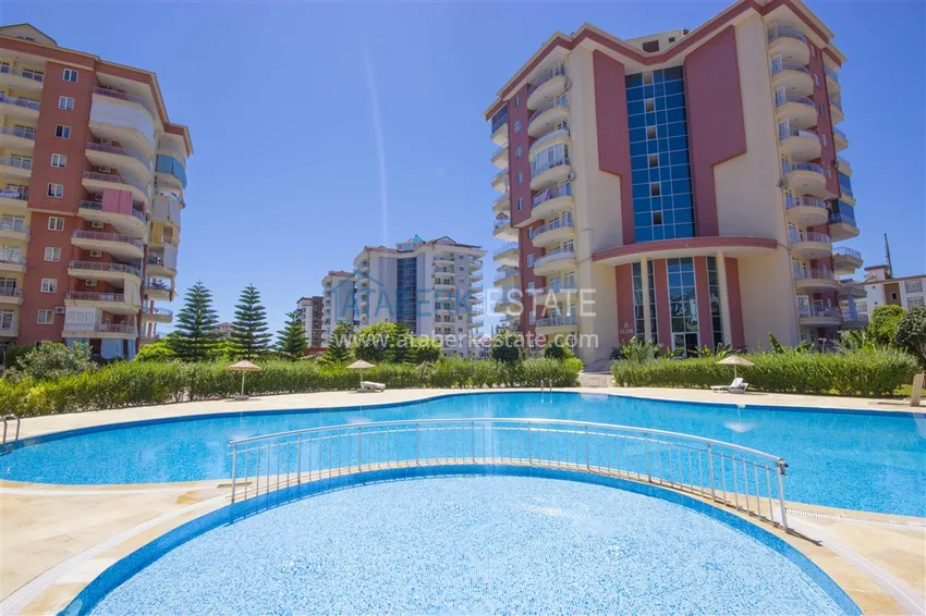 Квартира 2+1 с мебелью и застекленными балконами в районе Алании открытом для ВНЖ - Джикджилли 1 