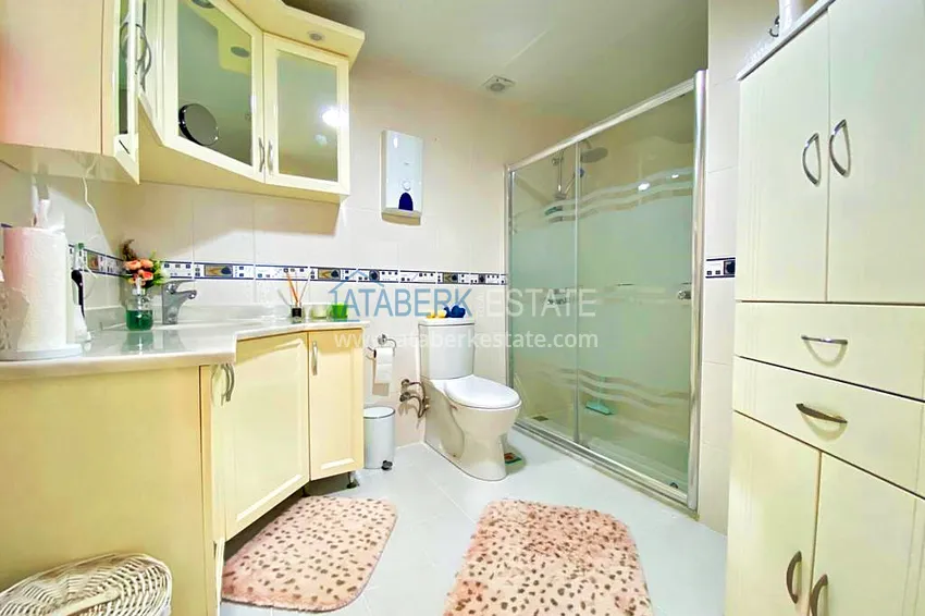 Приобрести Пентхаус-дуплекс 3+1 в Махмутларе с мебелью, застекленным балконом и видом на море 20 