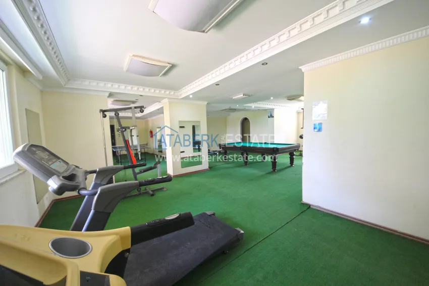 Пентхаус-дуплекс 3+1 в Махмутларе с мебелью, застекленным балконом и видом на море 29 