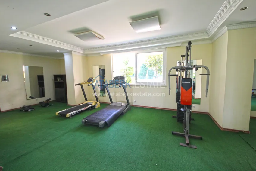 Пентхаус-дуплекс 3+1 в Махмутларе с мебелью, застекленным балконом и видом на море 30 