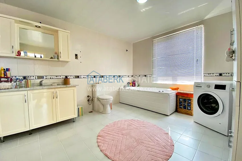 Приобрести Пентхаус-дуплекс 3+1 в Махмутларе с мебелью, застекленным балконом и видом на море 22 