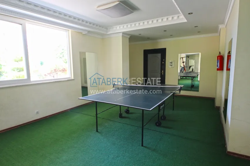 Пентхаус-дуплекс 3+1 в Махмутларе с мебелью, застекленным балконом и видом на море 31 