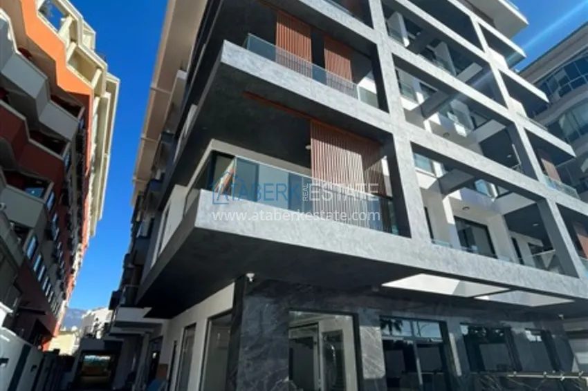 Квартира 1+1 в новом комплексе сегмента премиум на первой береговой линии в районе Оба 3 