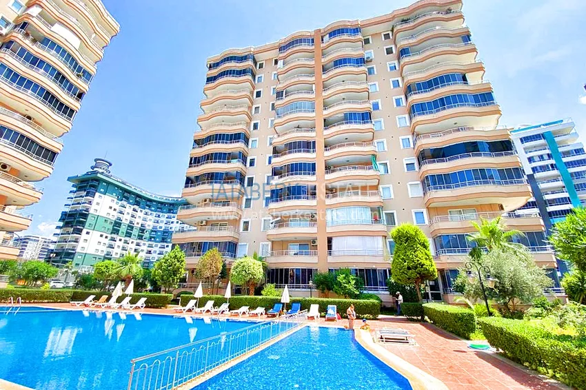 Пентхаус-дуплекс 3+1 в Махмутларе с мебелью, застекленным балконом и видом на море 3 