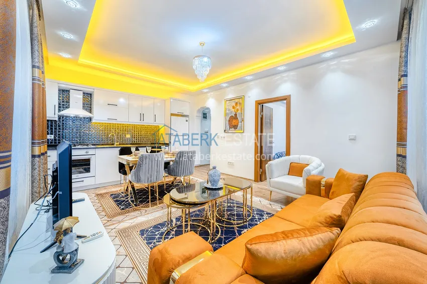 Стильная городская квартира с авторским дизайном в 50 метрах от пляжа Кейкубат - центр Алании  1 