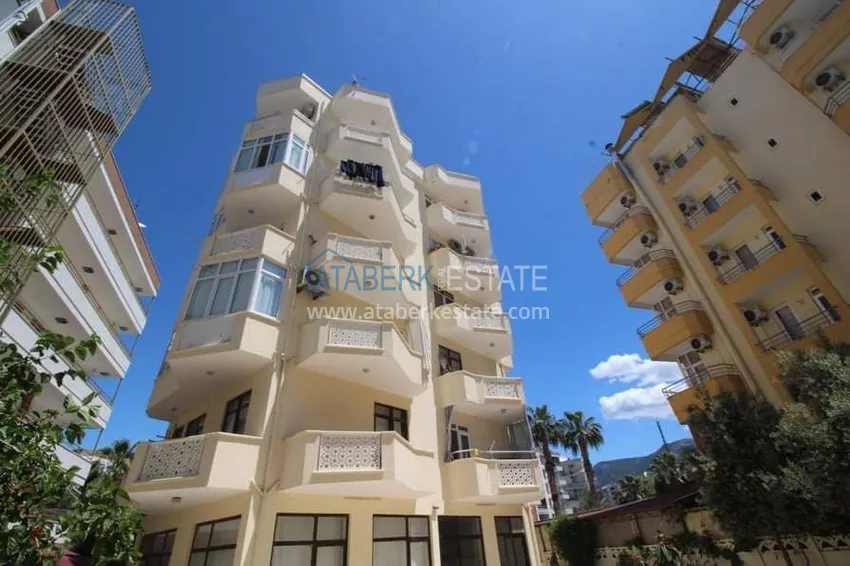 Частично меблированная квартира 2+1 всего в 50 метрах от моря, район Тосмур – Алания 3 